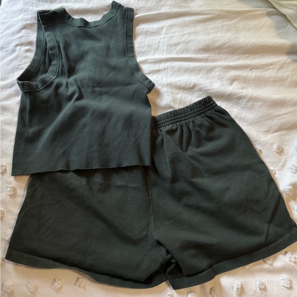 Forest green Brandy Melville set - Picture 1 of 3